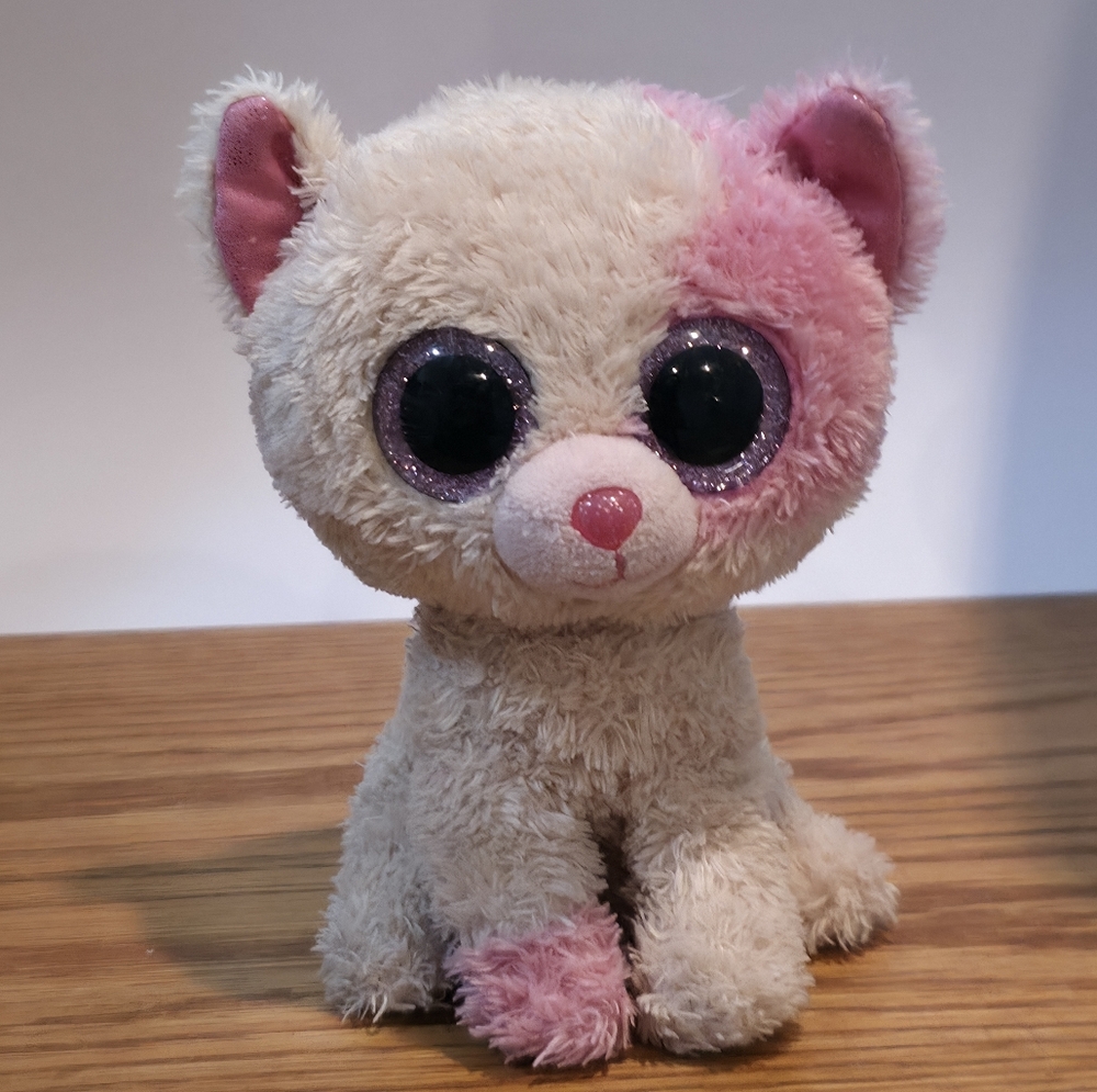 Ty Beanie Boo Anabel Cream and Pink Cat Stuffed Animal Plush Faded Tag